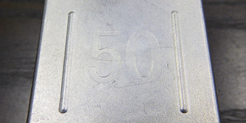 50mm角アルミ角パイプ用ジョイント部材 直ジョイント50角用にはサイズがわかりやすいように、50の表示があります。